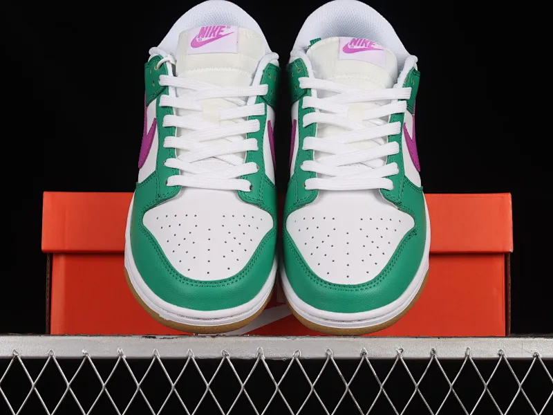 All Categories Nk SB Dunk Series Nk SB Dunk Low Low-top sneakers Nk Dunk Low "Stadium Green and White" Spring Sunshine SB low-top sports and leisure sneakers FD9922-151